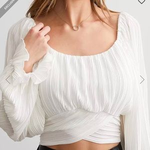White pleated long sleeve top